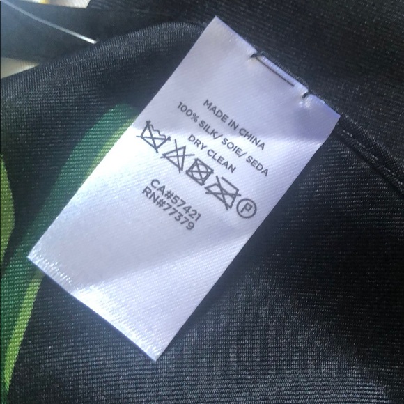 NWT Ann Taylor Silk Mini Square Scarf - Picture 8 of 8